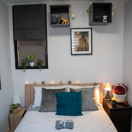 Metro Lux Home Apartment Varşova Dış mekan fotoğraf
