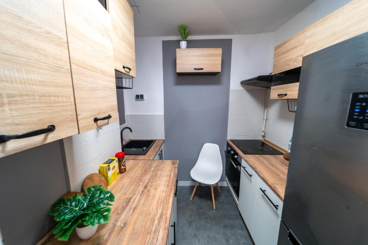 Metro Lux Home Apartment Varşova Dış mekan fotoğraf
