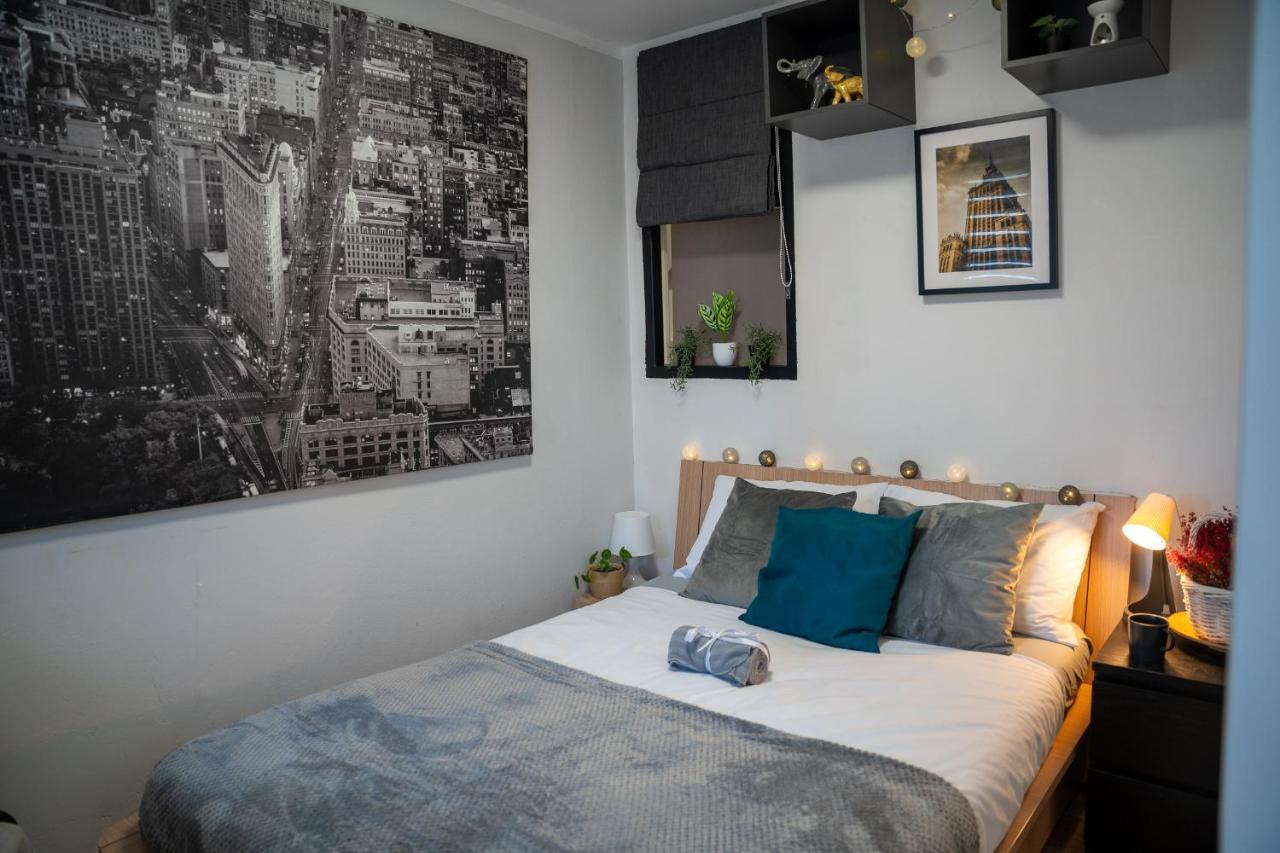 Metro Lux Home Apartment Varşova Dış mekan fotoğraf