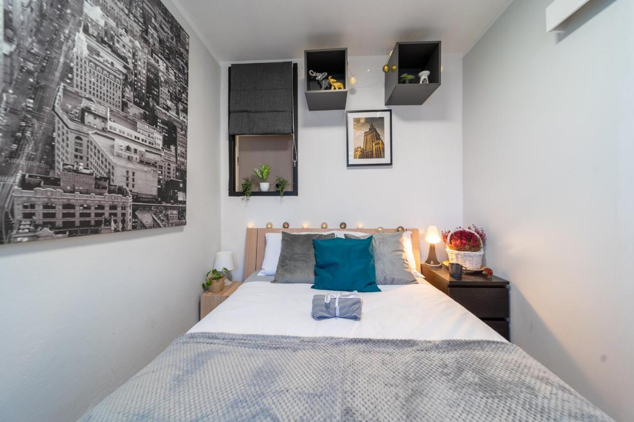 Metro Lux Home Apartment Varşova Dış mekan fotoğraf