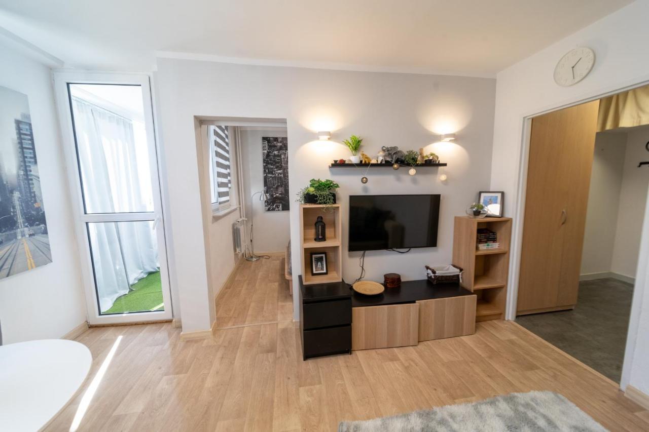 Metro Lux Home Apartment Varşova Dış mekan fotoğraf
