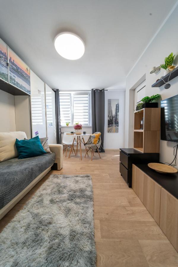 Metro Lux Home Apartment Varşova Dış mekan fotoğraf