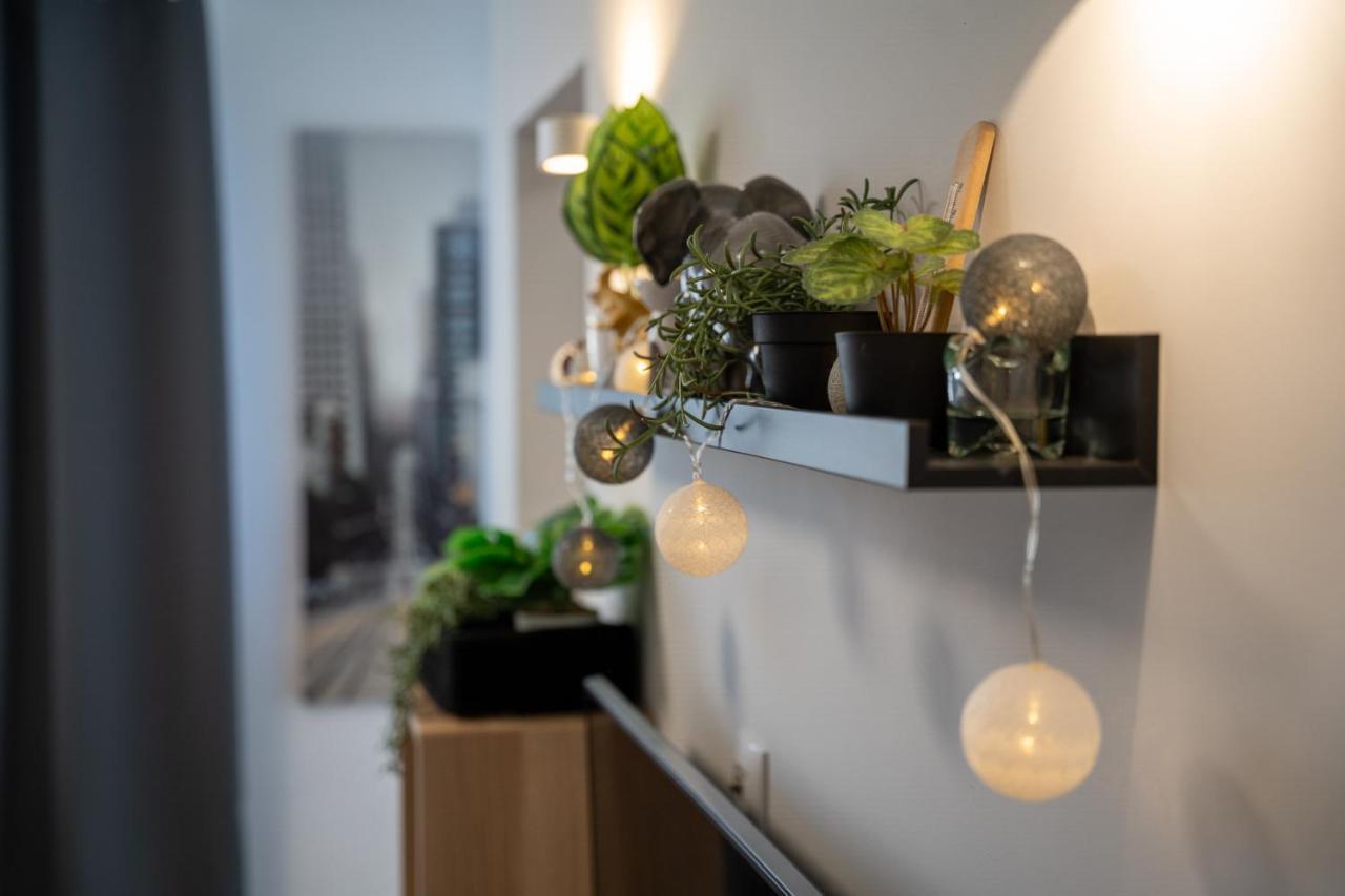 Metro Lux Home Apartment Varşova Dış mekan fotoğraf