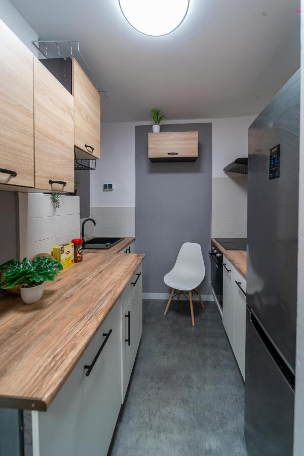 Metro Lux Home Apartment Varşova Dış mekan fotoğraf